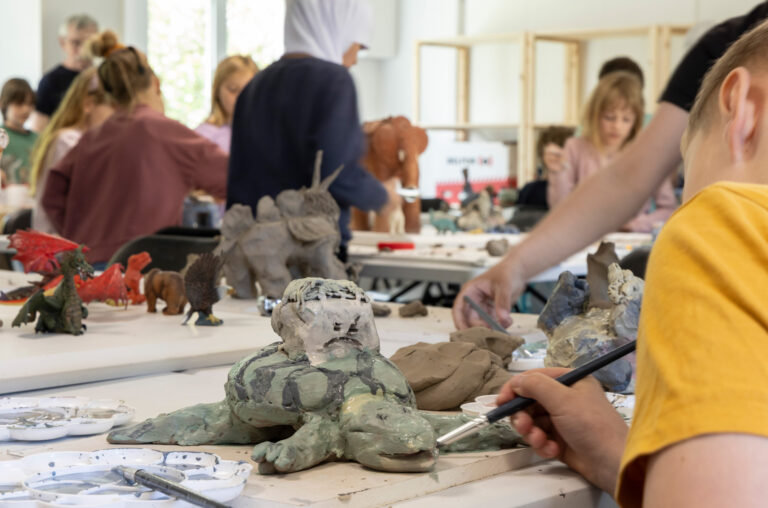 05.07 |  Workshop for børn og voksne: Tribal art masker – skulpturel keramik til din væg